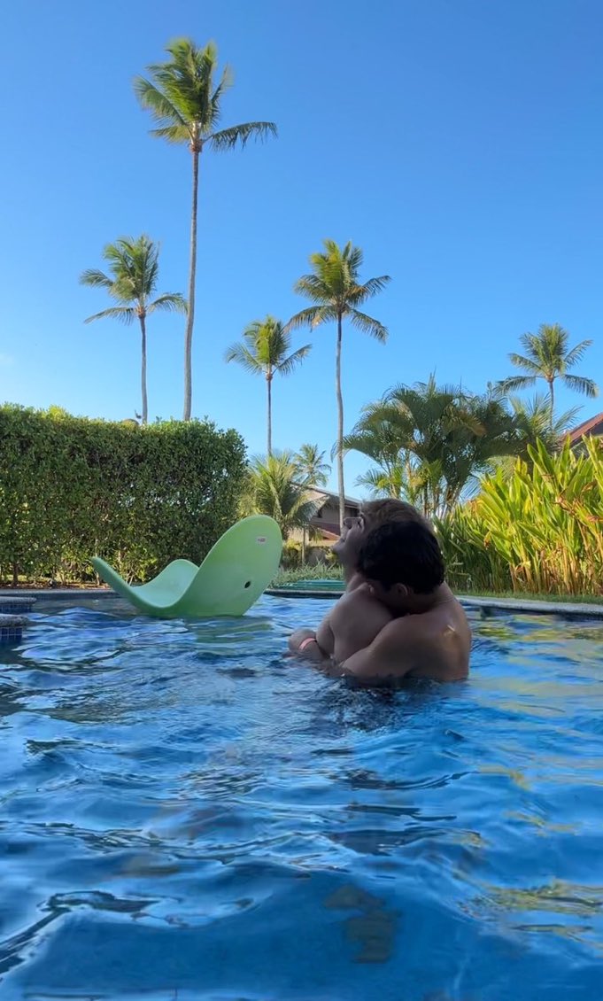 É sobre amar eles cada instante mais! ESCUTE RESPIRA RELAXA
