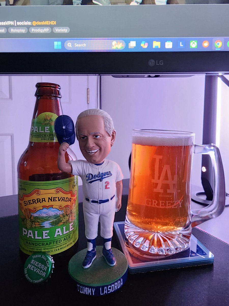 Enjoying a few <a href="/SierraNevada/">Sierra Nevada Beer</a> #PaleAle for game 4 of the #WorldSeries ⚾️🍻👊🏼#Cheers #Craftbeer #LetsGoDodgers <a href="/ephoustonbill/">EPHoustonBill</a> <a href="/RealBMaxwell/">Brian Maxwell 🍻😎</a> <a href="/Just4BeerLovers/">Just For Beer Lovers</a> @JonMontag <a href="/RJellyman/">Jellyman</a> <a href="/badhopper/">Jason Hopper</a> <a href="/JohanBBT/">Johan</a> <a href="/CATbrew13/">Cory CATbrew</a> <a href="/qblacklock/">🍻 Quentin 🐍🚀</a> <a href="/beerhunter74/">𝕭𝖊𝖊𝖗𝕳𝖚𝖓𝖙𝖎𝖓𝖌𝕾𝖙𝖔𝖗𝖒𝖙𝖗𝖔𝖔𝖕𝖊𝖗🍻</a> <a href="/ManvsAle/">👤Man vs Ale🍺</a> <a href="/arreguin_chucho/">Chucho Arreguin</a> <a href="/notbuncy/">Lloyd Bunce Going to whiskyfest with an easy bake</a>