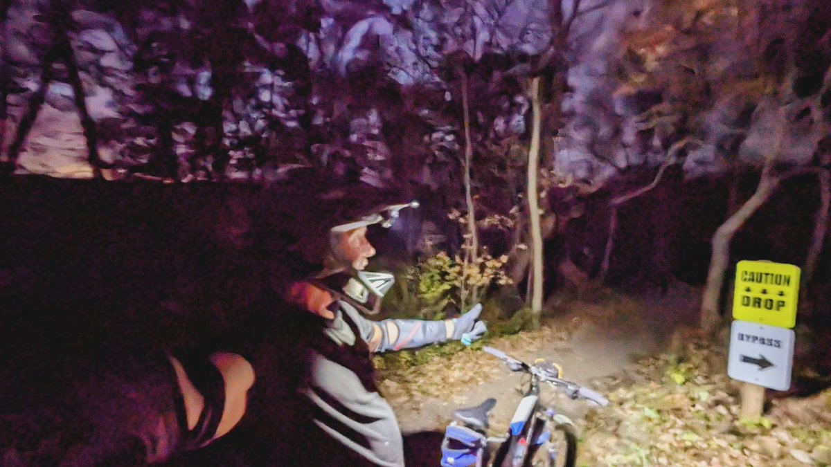 Mequonite's tweet photo. Night riding at Heritage trails is fantastic! https://t.co/c2BuQIhOCV