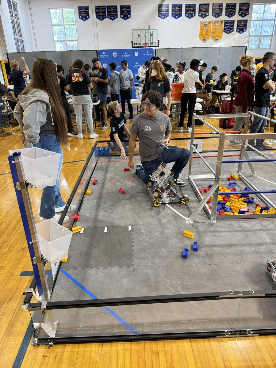 MichaelSakowicz's tweet image. Saturday was the kick off scrimmage of the 24/25 #FirstTechChallenge season, and @IprepNorth is looking 👌🏻😎👌🏻 thank you Dr. Buncher for being there! @MDCPSNorth @CTEMiami @MDCPSSTEAM @MDCPS @SuptDotres
