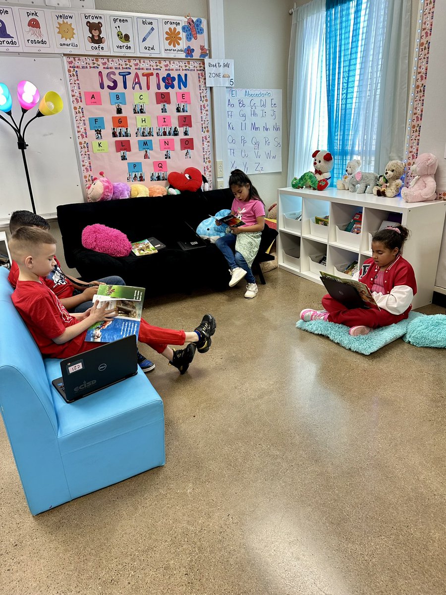 Exciting things are happening in our classrooms with blended learning! From interactive online resources to hands-on activities, our scholars are thriving as they take charge of their learning journey. Together, we’re building a brighter future!