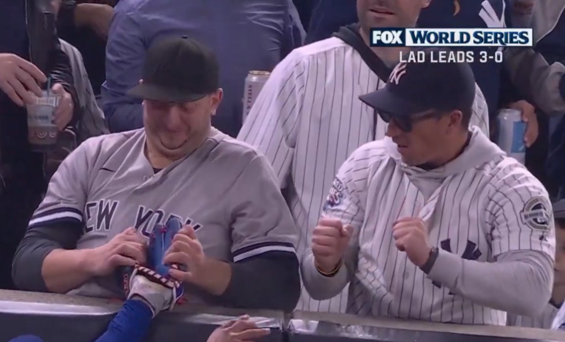 eddiejedi's tweet photo. @noahcamras how porch thieves try to open a package #WorldSeries https://t.co/gdMkpELmfY