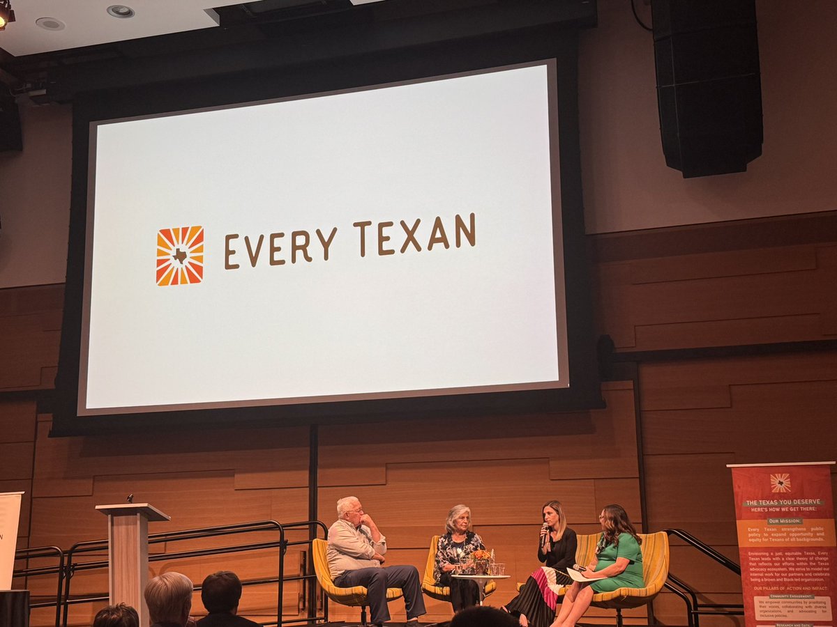 maestropina's tweet photo. Tonight I’m able to hear from @EveryTxn Legacy Award Winners about advocacy, equity, and access to quality healthcare. These individuals are so inspiring and working to make their communities better. https://t.co/8Lk2Dhs5f5