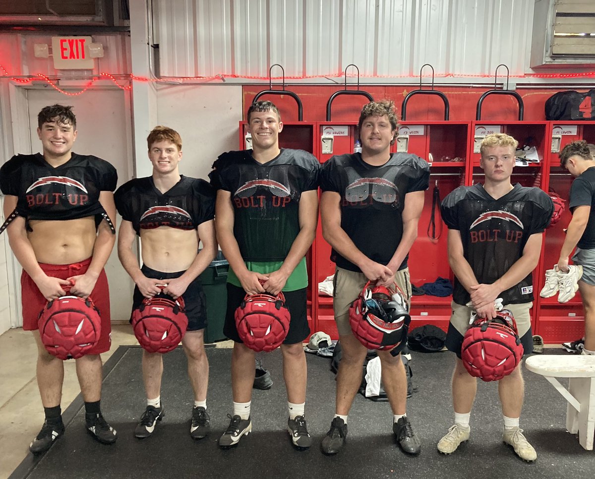 Players of the week for Carl Junction week. Great job, Zizzers! ⚡️🏈💪🏼⚒️🪨