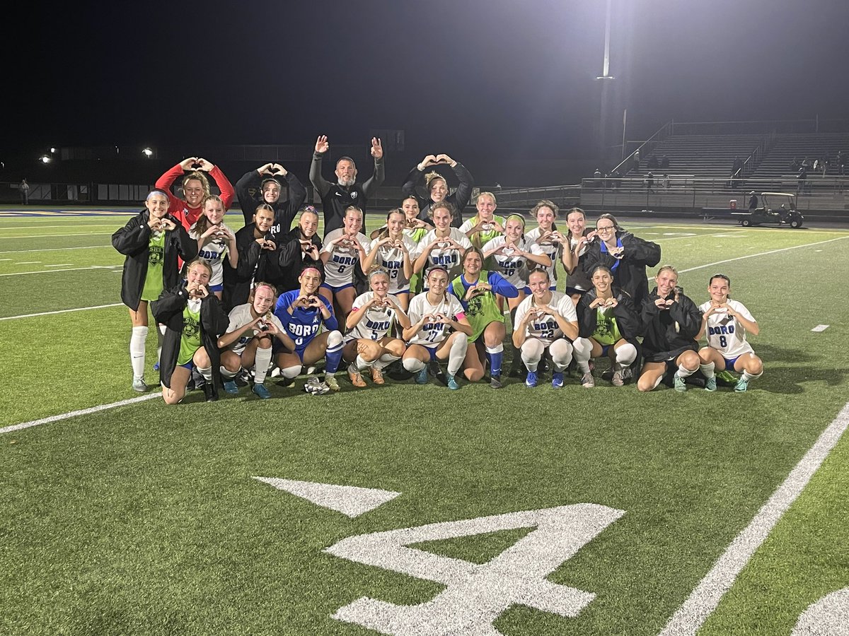Boro_Panthers's tweet photo. Springboro wins 2-1 over Pickerington North! We will play at noon Saturday at Big Walnut High school for the Regional Finals Championship! #LetsGoBoro https://t.co/ckyMNHTn9h