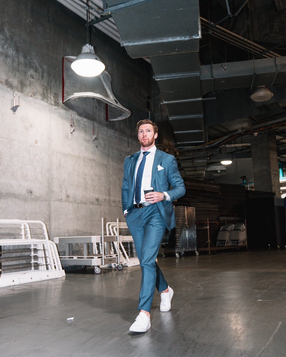 LAKings's tweet photo. San Jose style https://t.co/Z11yBDTkap