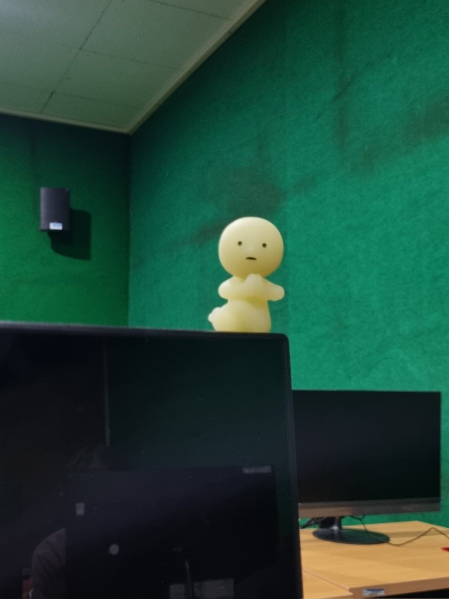 DECIDED TO COLLECT SMISKI >____<