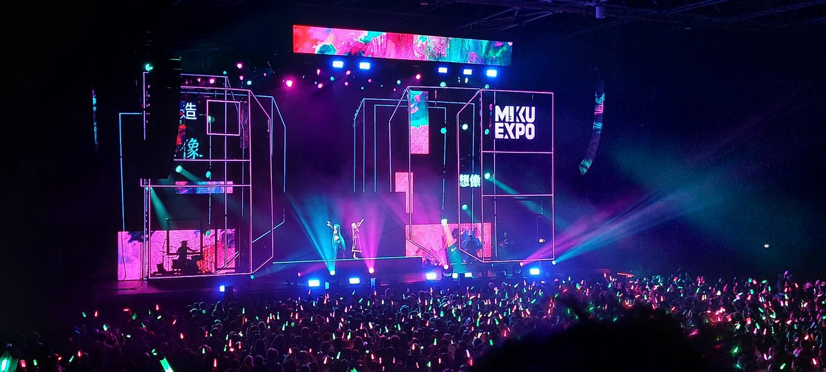 UsagiiLemon's tweet photo. C'était incroyable j'oublierai jamais cette journée 🩵

#MIKUEXPO2024 #mikuexpoparis #MIKUEXPOEUROPE

@CyelaRela https://t.co/UYcLuNgcnu