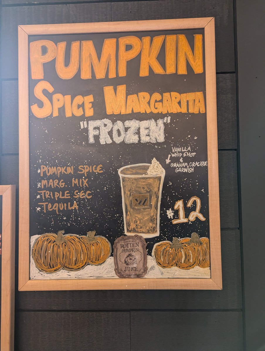 DaveyGandthe's tweet image. #DaveyDrinks....about to see Conclave.