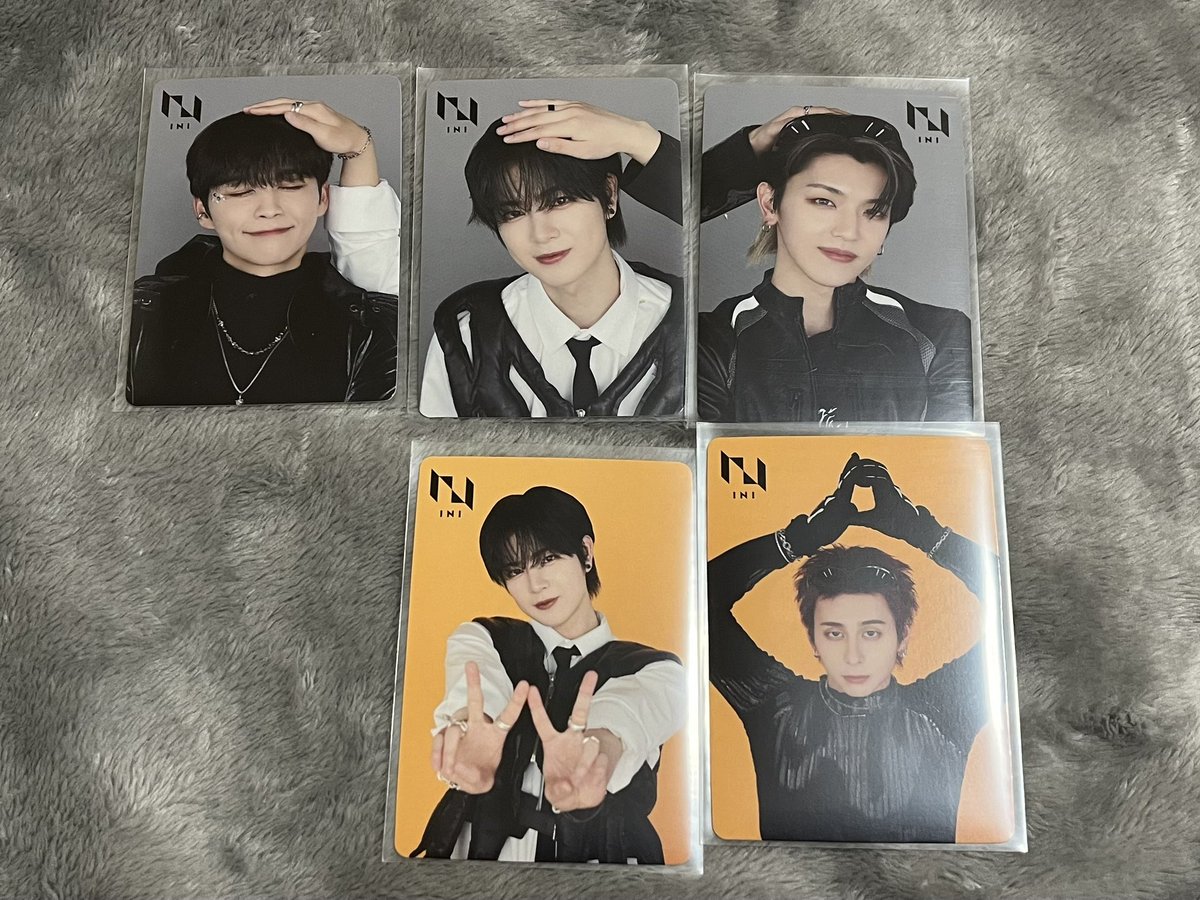 popo___kim's tweet photo. INI  THE VIEW 3形態購入特典 交換

【譲】
HMVオンライン：後藤　佐野　髙塚
タワレコオンライン：佐野　西

【求】木村
HMVオンライン、店舗
タワレコオンライン

📮郵送にて交換
封入特典も別ポストにまとめてます🔖

#INI交換 https://t.co/UeZE916KyI