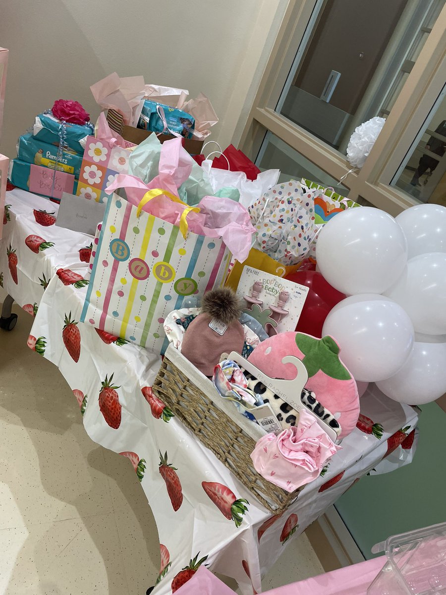 AshSmith_3's tweet image. Celebrated our amazing coworker and the sweet little one on the way! 💕 We enjoyed showering you!. Can’t wait to meet Baby Boykin! #TeamSped #TeamMath 🍼💖