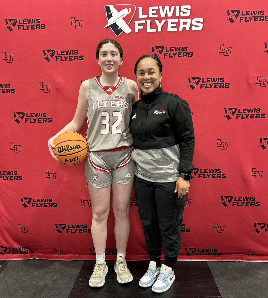 Elizabeth (Lily) Porter (@lilyporter22) on Twitter photo Thank you <a href="/Coach_Newell1/">Keisha Newell</a> and <a href="/LewisWBBall/">Lewis Womenโs Basketball ๐โ๏ธ</a> for having me on campus today! I had a great time touring the school and learning more about the program. Thank you <a href="/Coach_Newell1/">Keisha Newell</a> and <a href="/LewisWBBall/">Lewis Womenโs Basketball ๐โ๏ธ</a> for having me on campus today! I had a great time touring the school and learning more about the program.