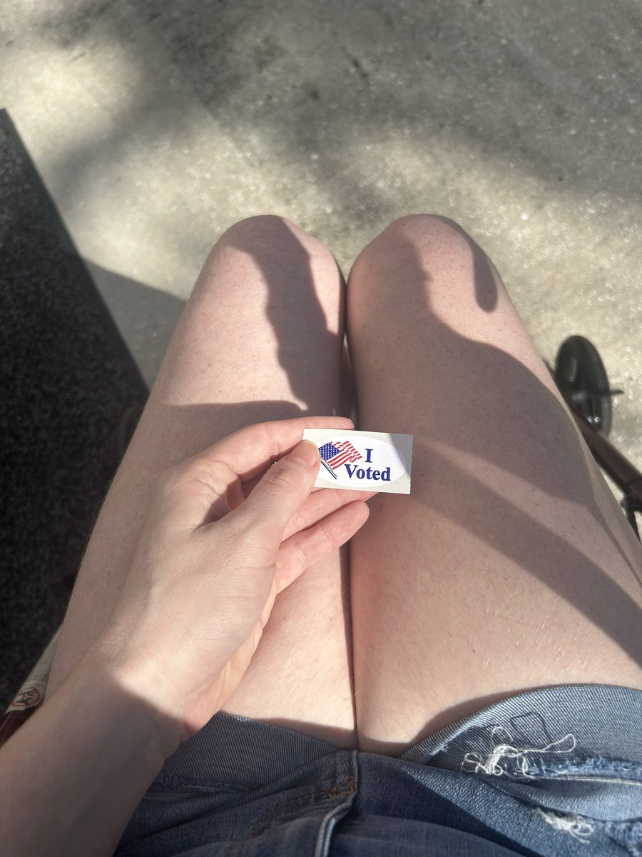 morenerdleen's tweet photo. @mfrost11 voted in florida today! hopefully will be around to vote again in the future https://t.co/Ia5W9yC2Rk