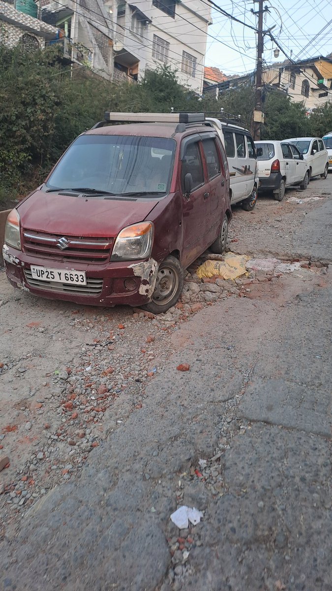 marutbhatt's tweet photo. @PMOIndia @pushkardhami @cmouttarakhand @DmNainital @AjayBhatt_BJP @SaritaAryaBJP @nitin_gadkari @narendramodi
Millions for Nainital shining, SBI to Chlton lodge  road in portholes ( pun) katta tchnq by resdnts, illegal taxi both side !!  PWD  blind eye for pblic! HELP! Sabka SSV https://t.co/gsbh0qi0zr