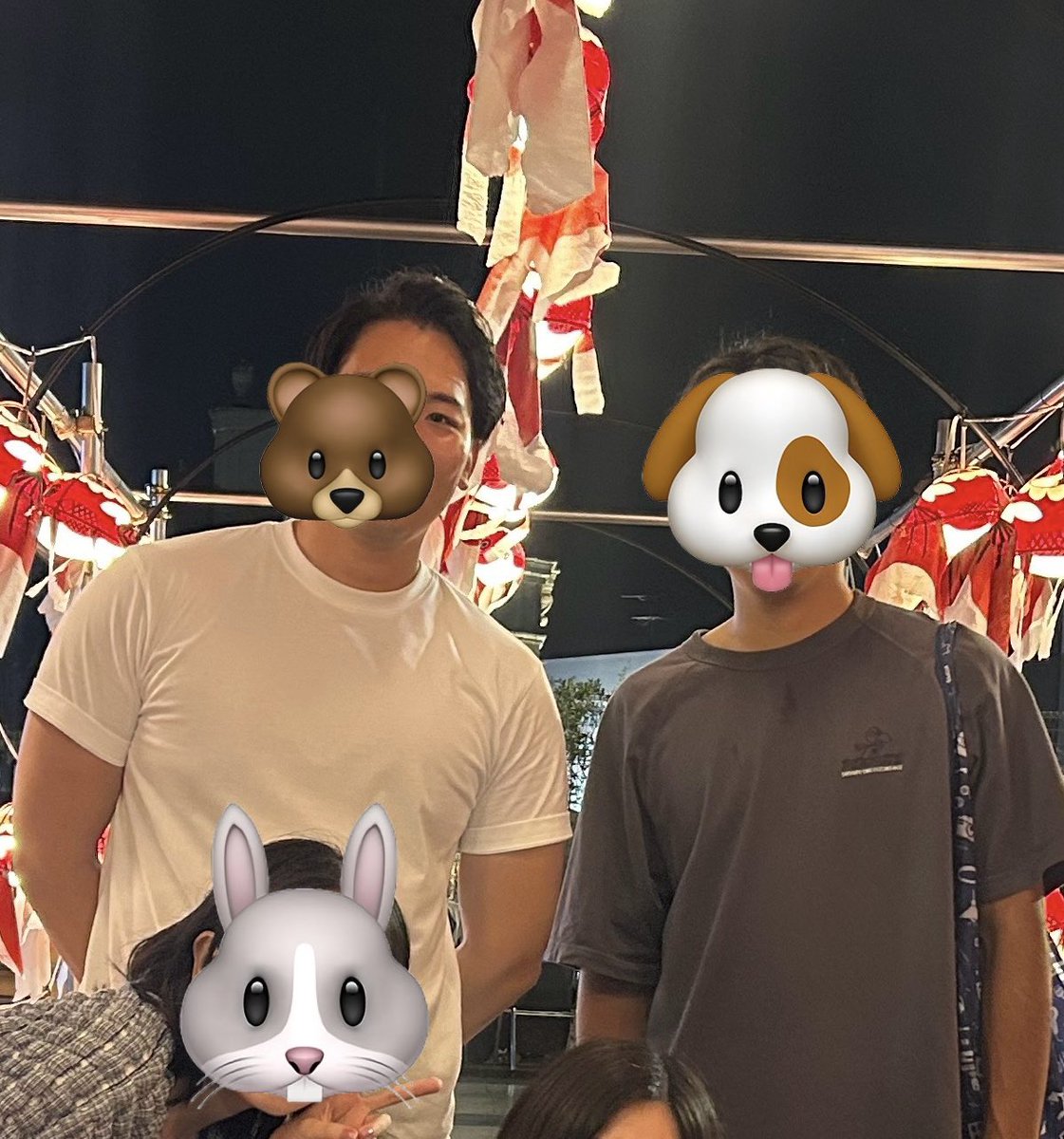 めーちゃX放置してたけど、元気だよー！笑

高校の時は体型同じくらいだった子と並んでいつのまにか自分がでかくなってたことに気付かされた写真を載っけときます。

夏場に飲み行ったけどいつの間にか忘年会シーズン近づいてきてる。幸