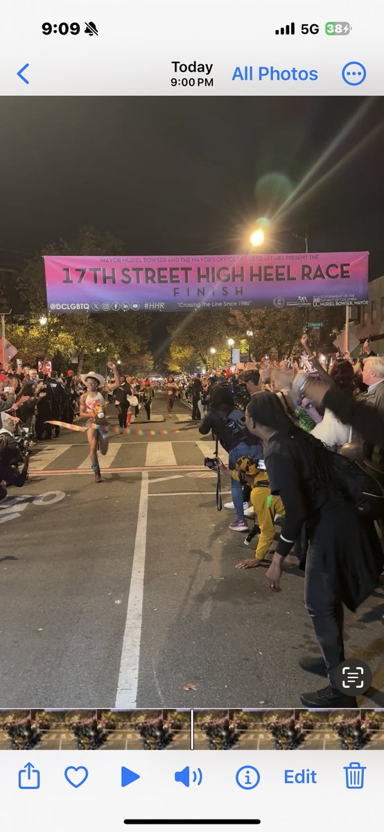 DickUliano's tweet image. The 37th annual High Heels race has a winner ⁦@WTOP⁩