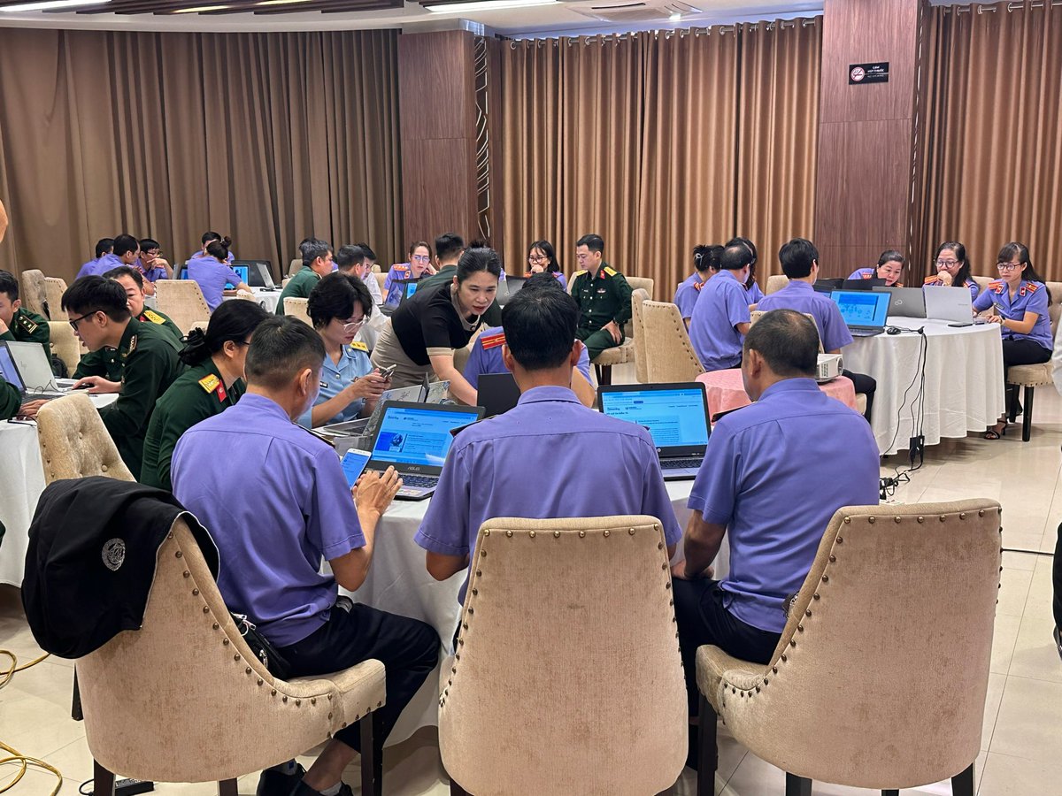 &gt; 1️⃣0️⃣0️⃣ prison monitoring officers  completed training on the Nelson Mandela Rules co-organised by <a href="/UNODC/">UN Office on Drugs & Crime</a> &amp; Supr. Ppl. Procuracy during Oct. in Vietnam 🇻🇳
<a href="/UNODC_SEAP/">UNODC Southeast Asia-Pacific</a> <a href="/Unodcvietnam/">UNODC Vietnam</a> is supporting the ⤴️ of the prison mgt practices in 🇻🇳thanks to Japan 🇯🇵. <a href="/JapanMissionVie/">PMissionJapan Vienna</a>