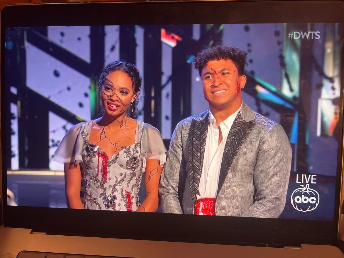 LOOK AT THEIR FACES. LIKE DONT FUCKING PISS ME OFF CAI #DWTS