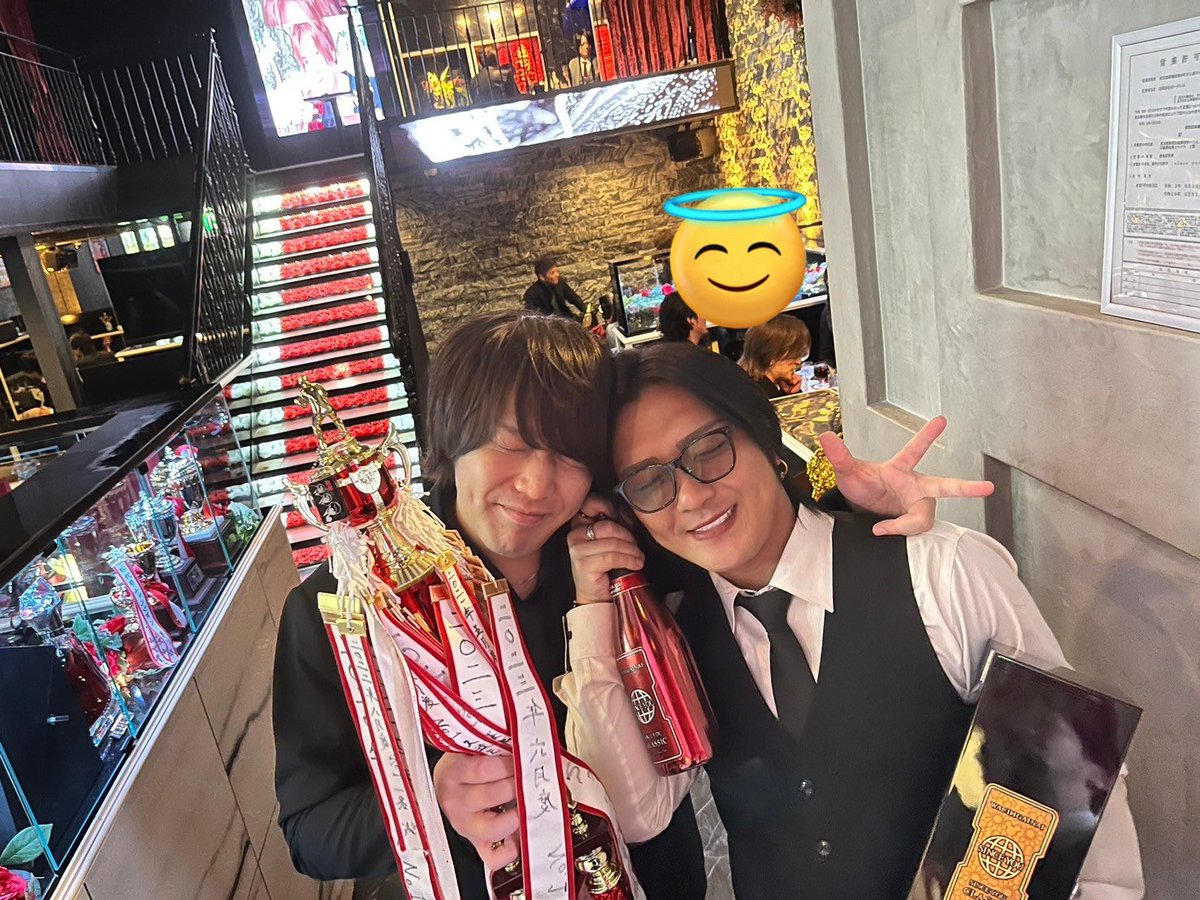 takahiro_since's tweet photo. 10月度自己最高のNO.2になれました！

千葉時代からの戦友
シュンちゃんとずっと言ってて夢でもあったワンツーフィニッシュ！
その夢を叶えてくれた姫様達かっこよすぎ😢
協力してくれた全ての人に感謝！
本当にありがとうございました！

そしてシュンちゃんNO.1おめでとう！
@1521shun https://t.co/Jxm4vaISye