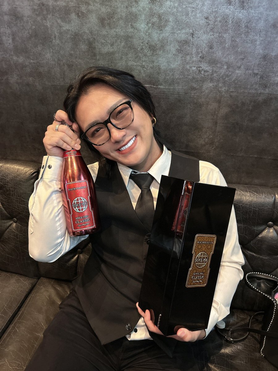takahiro_since's tweet photo. 10月度自己最高のNO.2になれました！

千葉時代からの戦友
シュンちゃんとずっと言ってて夢でもあったワンツーフィニッシュ！
その夢を叶えてくれた姫様達かっこよすぎ😢
協力してくれた全ての人に感謝！
本当にありがとうございました！

そしてシュンちゃんNO.1おめでとう！
@1521shun https://t.co/Jxm4vaISye