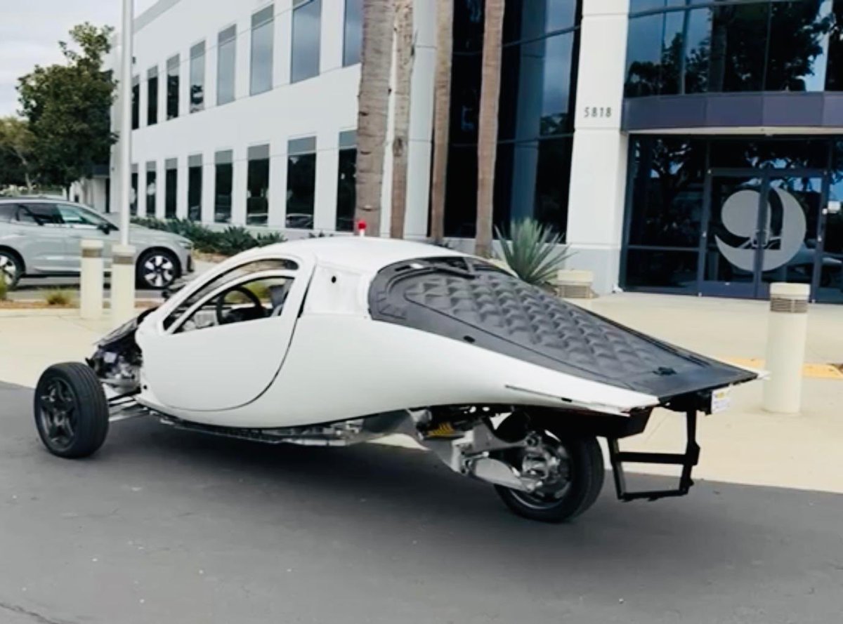 Stevefambro tweet media