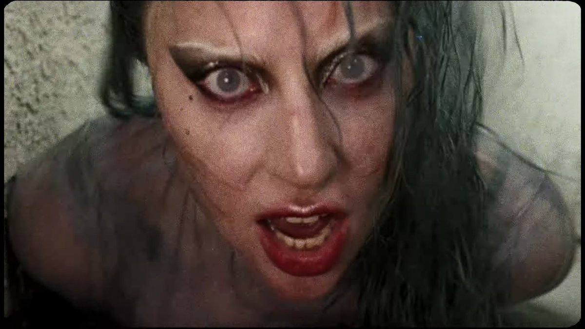 jdkaknak's tweet photo. LADY GAGA YOU HAVE OUTDONE YOURSELF https://t.co/KdYq9CxSaG