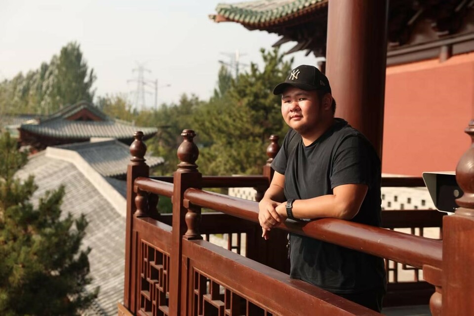 HRegionen's tweet photo. #TaiyuanInDenAugenInternationalerBlogger
#YanqiuGartenImLandschaftlichenGebietDesFlussesFenHe
Vor Kurzem betrat eine Gruppe internationaler Blogger den Yanqiu-Garten im malerischen Landschaftsgebiet des Fenhe-Flusses in Taiyuan. Sie erkundeten die Anlage und hielten ihre Eindrücke fest, um diese besonderen Momente mit einem weltweiten Publikum zu teilen. Der Yanqiu-Garten, inspiriert von den Gedichten des berühmten antiken Dichters Yuan Haowen, verkörpert eine harmonische Verbindung zwischen historischer und moderner Geisteskultur. Nach ihrem Besuch äußerten die Blogger große Bewunderung für die landschaftliche Schönheit des Yanqiu-Gartens. Heute gilt der Yanqiu-Garten als eindrucksvolles Aushängeschild Taiyuans und repräsentiert die kulturelle Bedeutung des Flusses Fen He.