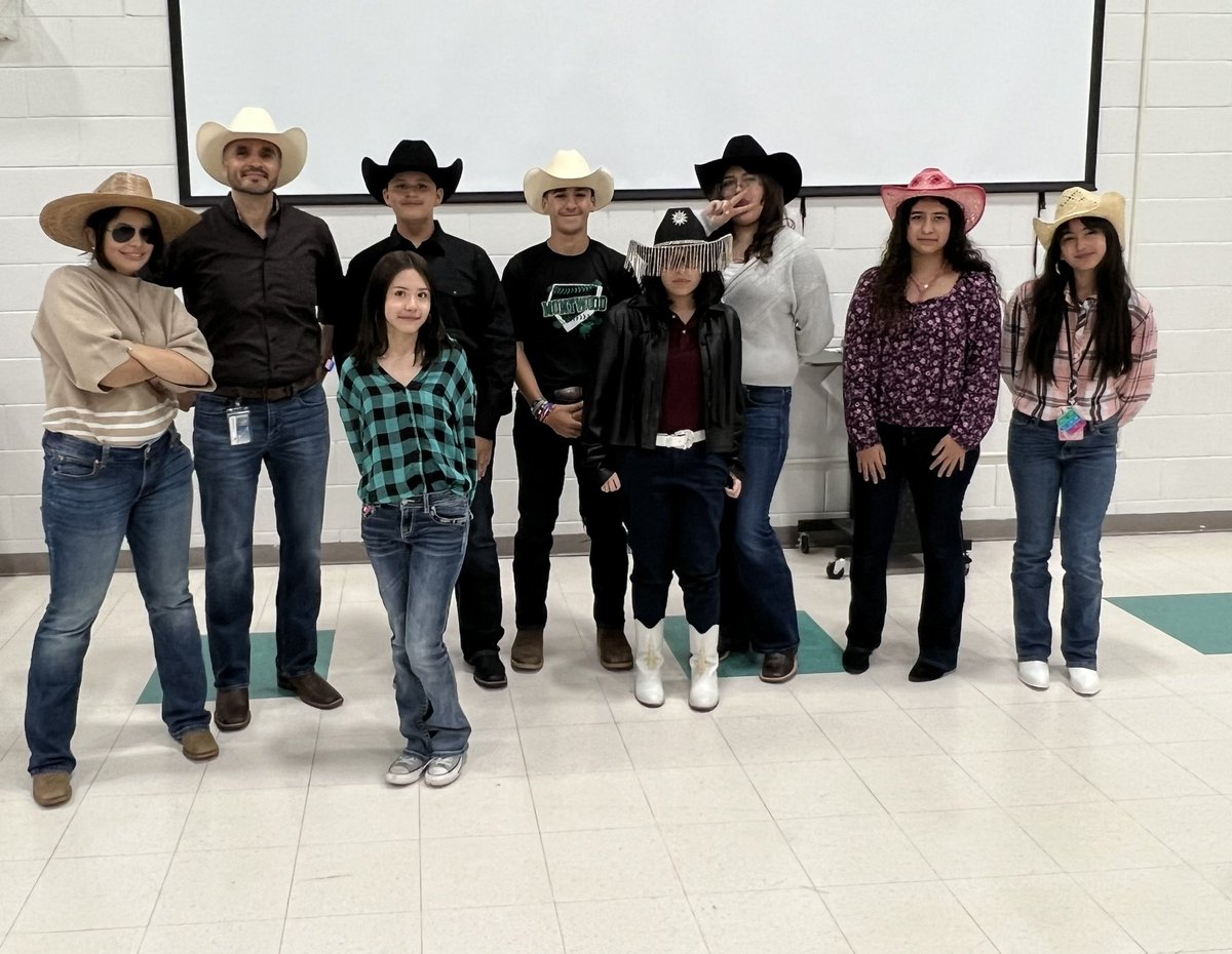 Gerardo Gomez (@ggomez_mms) on Twitter photo Moose give drugs the boot on Red Ribbon Western Day. Drug free is the way to be!! ๐ซ๐ซ๐ซ<a href="/Montwood_MS/">Dr. Melissa (Martinez) Saenz</a> Moose give drugs the boot on Red Ribbon Western Day. Drug free is the way to be!! ๐ซ๐ซ๐ซ<a href="/Montwood_MS/">Dr. Melissa (Martinez) Saenz</a>