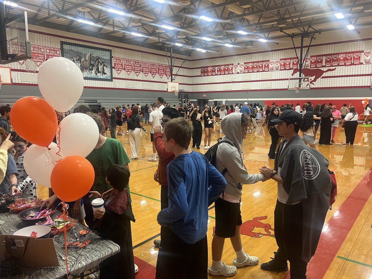 The student-led GMS Fall Festival was a fantastic night of family fun. Thank you to our wonderful community who came out tonight and to our student organizations who led us so well! <a href="/GrapevineMiddle/">Grapevine Middle</a> #PonyProud