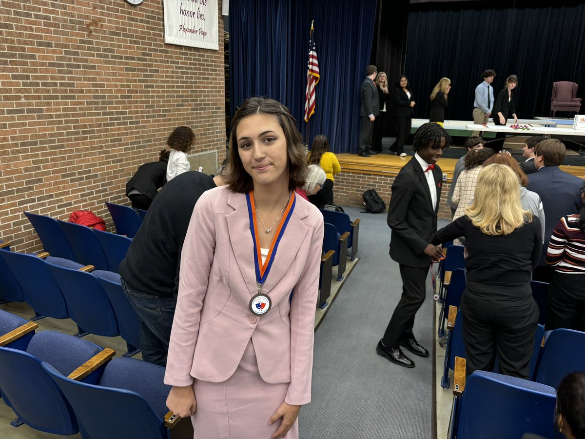 Congrats to co-captain Jaylin Marotta (12) for placing third in Dramatic Interpretation! #GoTitans