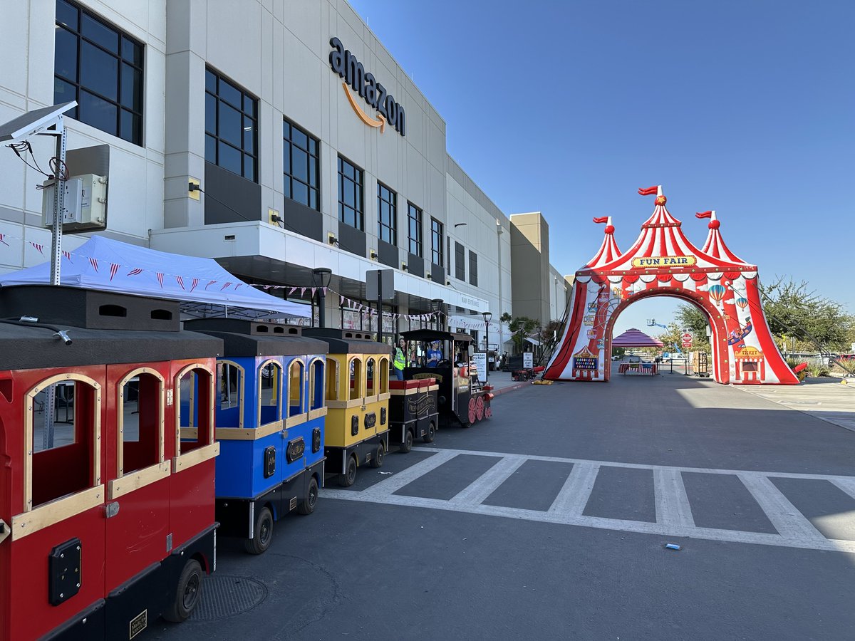 fresnofunjump.com

#amazon #events #fresno #clovis #visalia #corporateevent