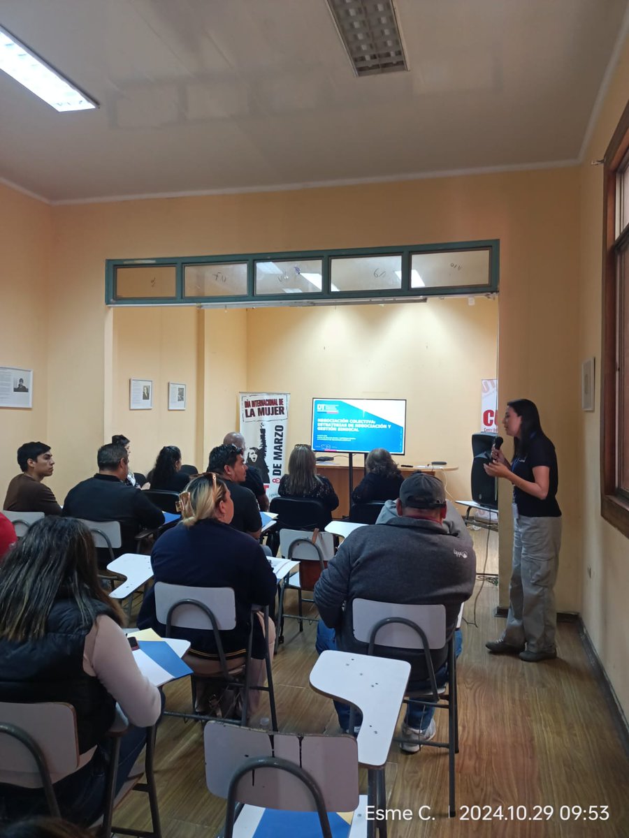 El día de hoy en CUT Iquique, se realizó una capacitación de la aplicación de la Ley Karin y de la Neg Colectiva.
Capacitación a cargo de la coordinadora de Rel Lab y Usuarios, Mayerling Pavez, con la participación de números dirigentes sindicales de la región <a href="/DirecDelTrabajo/">Dirección del Trabajo</a>