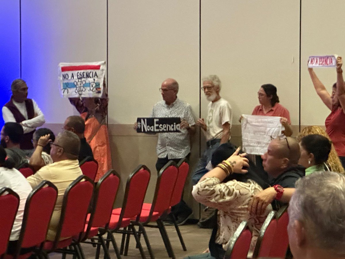 Ciudadanos de Cabo Rojo protestamos el mensaje de “logros” y finanzas del alcalde de Cabo Rojo y decimos #NoAEsencia
