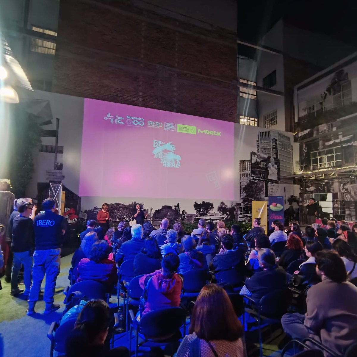CentroProdh's tweet photo. 🎥 Acompañamos la presentación del documental “Este Arte que Abraza” de @OjosDePerroVs en @elCeX_mx (Centro de Exploración y Pensamiento Crítico) de la @IBERO_mx . 

Fundamental apoyar desde el arte y la solidaridad con la búsqueda de personas desaparecidas. 

¡Muchas gracias! https://t.co/JM9ggugK2l