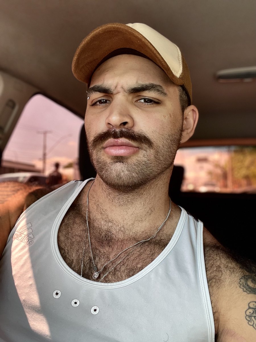 gabefernandss's tweet photo. #bigodinhodeputo #bigodon 

Aproveitar o hype, será que volto ? https://t.co/OItvFtrYt3