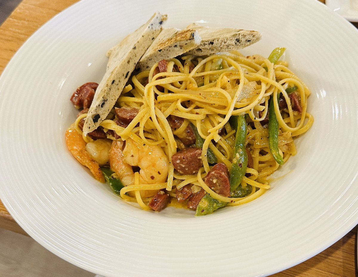 Calvo'sLifeStyleClub tweet media