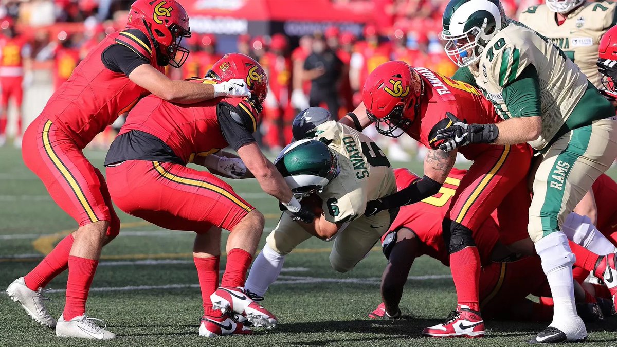 jordonpierrard_'s tweet image. After great conversations with @bendanger2644 and @Coach_Sheahan i am blessed to say i’ve received an offer to play for the @Dinos_Football