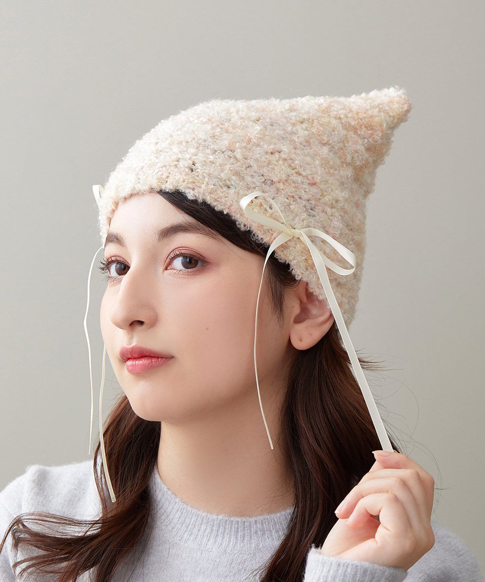 NEW＊ サテンリボン付きネコ耳ニット帽 800円（税込880円） ネコ耳の形