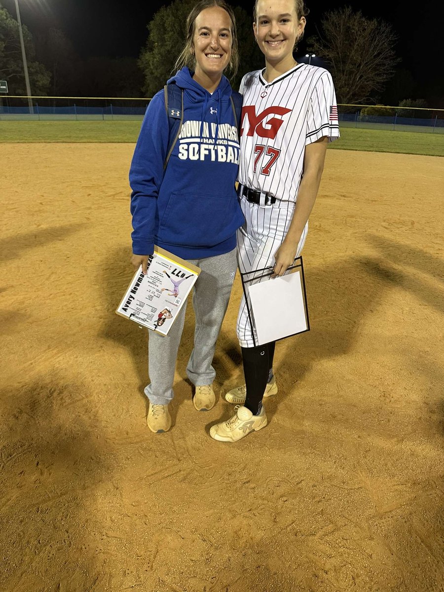 AveryNewman77's tweet photo. I had such an amazing time at the NC Elite  showcase/camp. Thank you to all the coaches for the feedback!! 🤍 https://t.co/FZ71a2eIjI