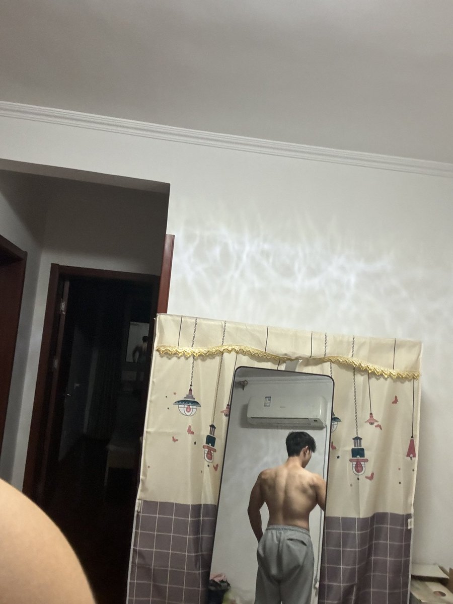 腰里的肉好多🥲