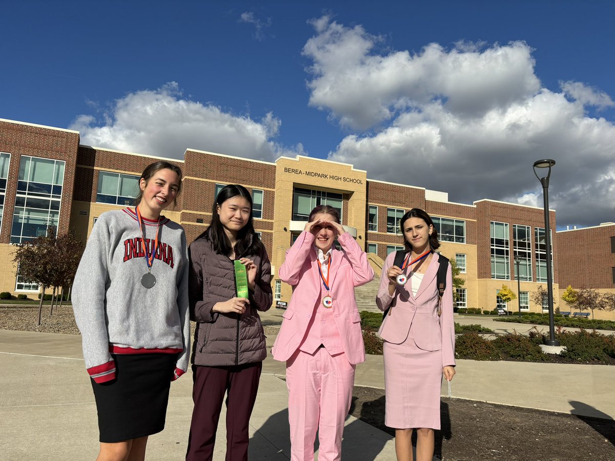 BereaMidpark4n6's tweet image. Thanks again to Coaches Morris and Amstutz of Edison, and to our bus-driver Mary Jo! The team heads to Boardman HS this weekend in the Youngstown District. Here’s to a great week of practice, and Happy Halloween! #BeTitansTogether #GoTITANS #CLEspeaks