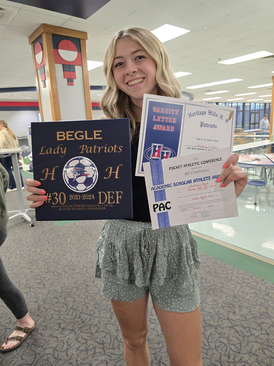 BegleKenzie's tweet photo. We had our Soccer Banquet tonight.  I lettered all 4 years, and received Academic All Conference honors.  Going to miss this team. https://t.co/CGei2DzsUm