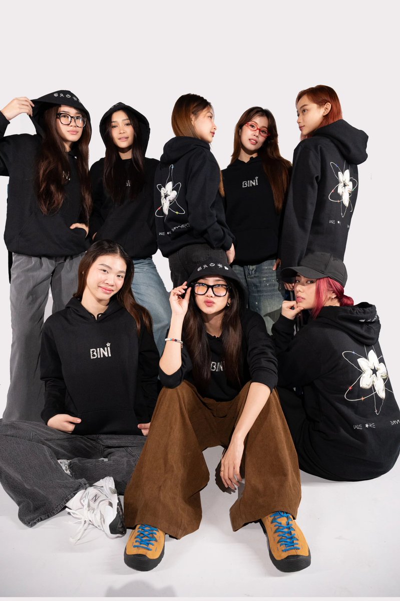 hallyupotter's tweet photo. biniverse tour shirt and hoodie! https://t.co/kbngUe9rli