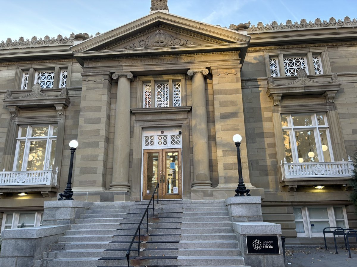 sarahamber's tweet photo. I spent my first evening in Calgary at the new central library and on my last evening at Calgary, I visited the original central library. A beautifully restored and welcoming space! #publiclibraries https://t.co/sEaBBOfeON