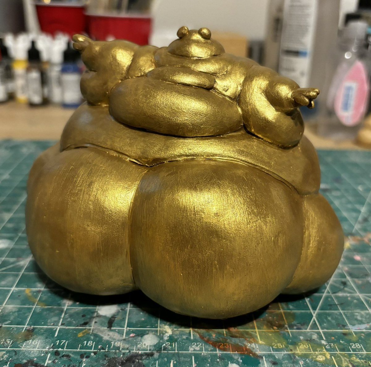 I've made a statue that Definitely Won't Make You Incredibly Fat If You Touch It