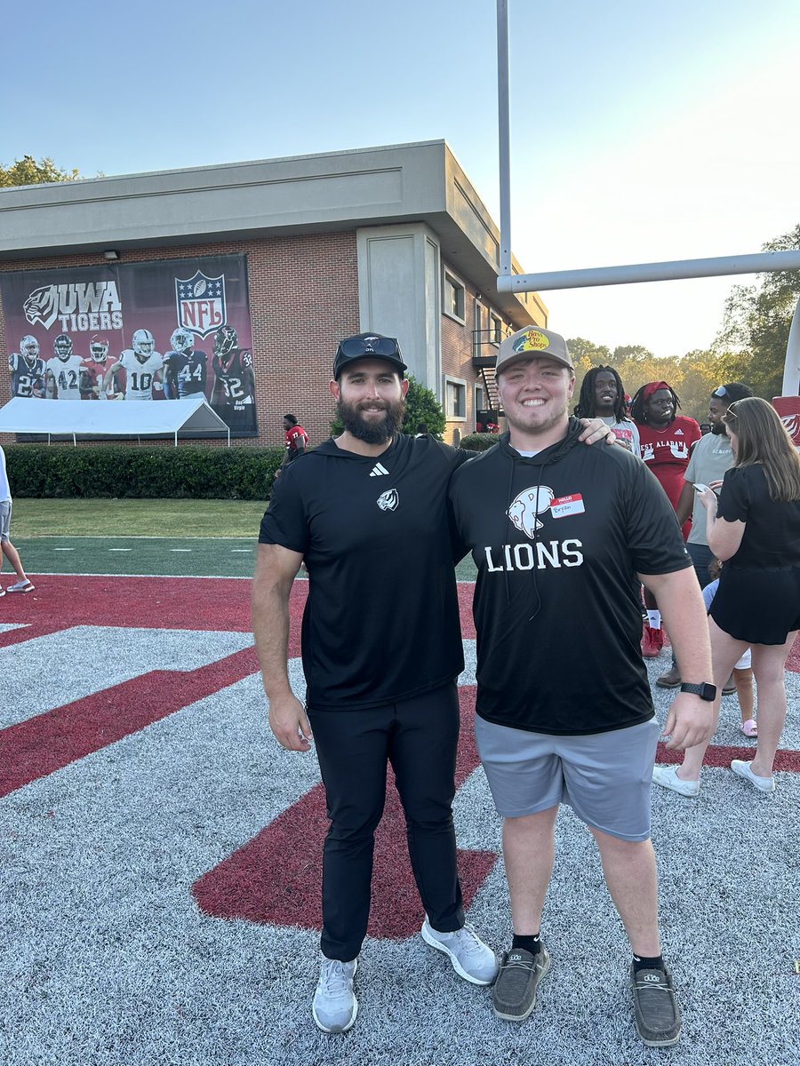 BryanMooody55's tweet image. Had a great time at the University of West Alabama on Saturday! Great program and got to see them get a win. Can’t wait to be back. @PrattvilleFB @CoachJBWallace @CoachDickersonB @CoachGoble19 @AL7AFootball @uwa_football @ALPrepStars