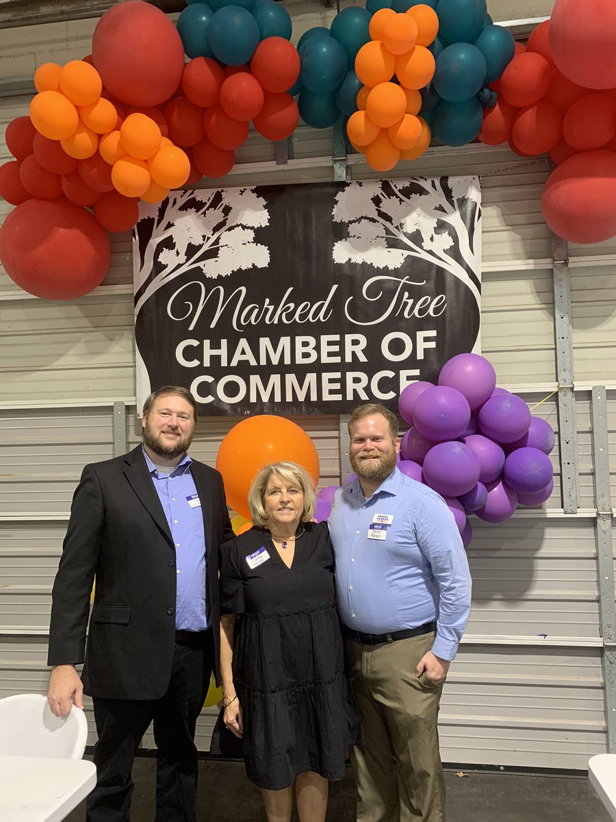 Had a great time at the Marked Tree Chamber of Commerce dinner and I want to thank President Sandy Teague for welcoming @daparkerAR and I. It’s important that we here in Northeast Arkansas work together across all of our communities and look out for each other.