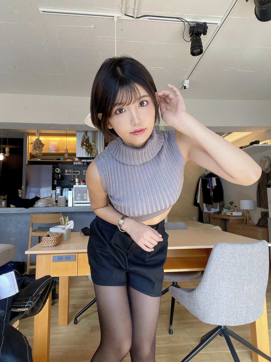 ニットモテるって聞いた https://t.co/vokGrlm6h3