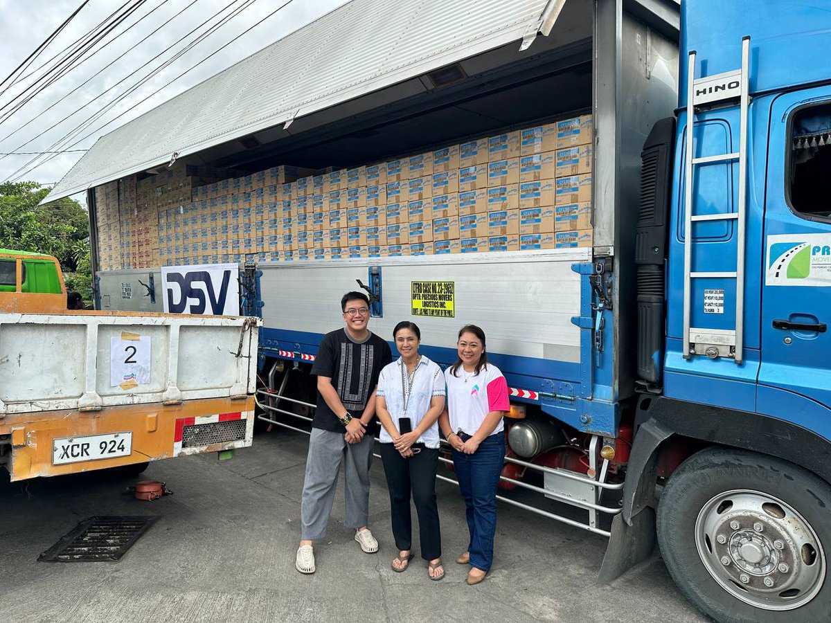 Dumating na sa Bicol ang unang batch ng Ulalam products mula sa Foodflow Incorporated. Kasalukuyan namang papunta ang susunod na batch mula Laguna.

Maraming salamat for facilitating this initiative, Councilor Gayle Abonal-Gomez!