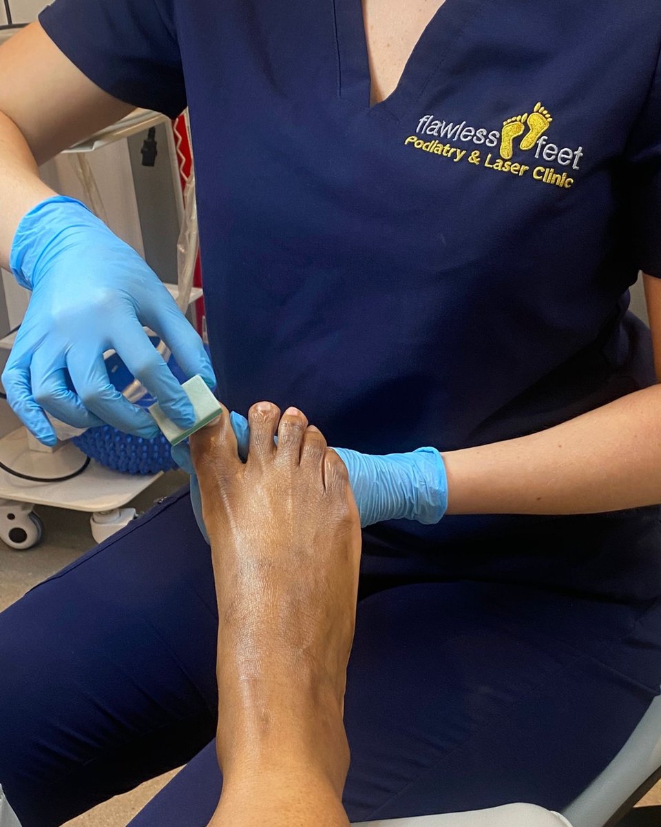 🌟 A Huge Step Up from a Regular Pedicure! 🌟

Our 30-minute treatment, performed by a trained podiatrist, uses advanced techniques to:
- Remove dry skin &amp; calluses
- Smooth the toenails’ surface
- Alleviate cracked heels

flawlessfeet.com/conditions-tre…